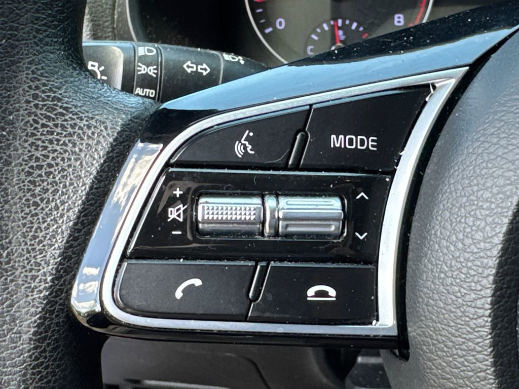 Used 2020 Kia Forte LXS FWD image 23