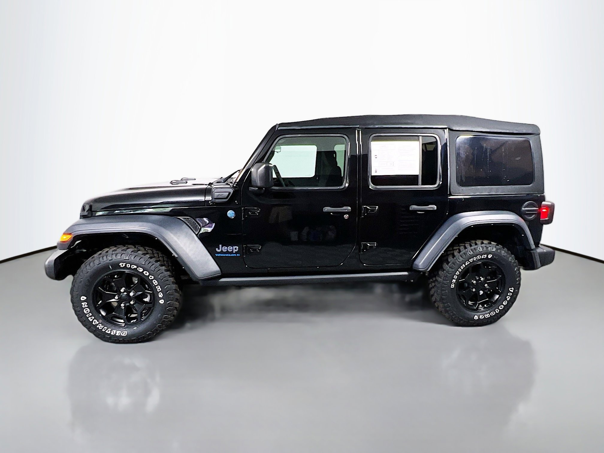Used 2023 Jeep Wrangler Unlimited AWD/4WD image 9