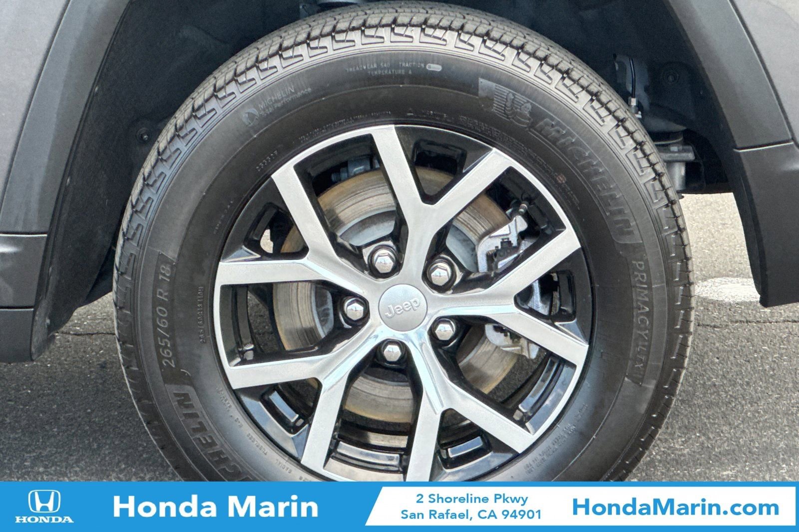 Used 2024 Jeep Grand Cherokee L Limited AWD/4WD image 36