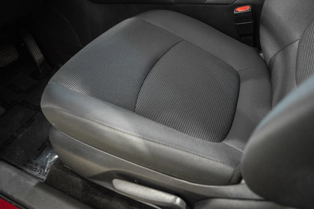 Certified 2025 Toyota RAV4 LE AWD/4WD image 30