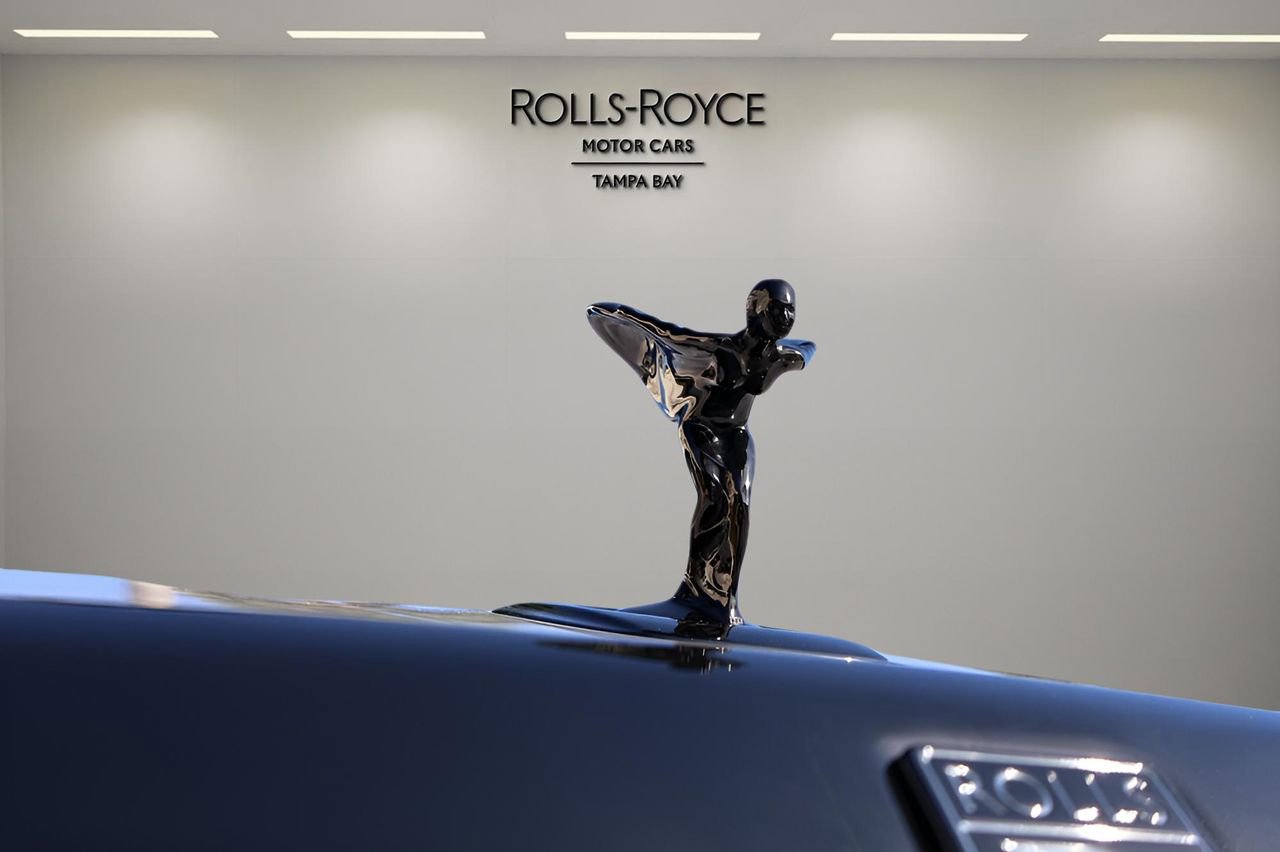 New 2026 Rolls-Royce Spectre Black Badge image 10