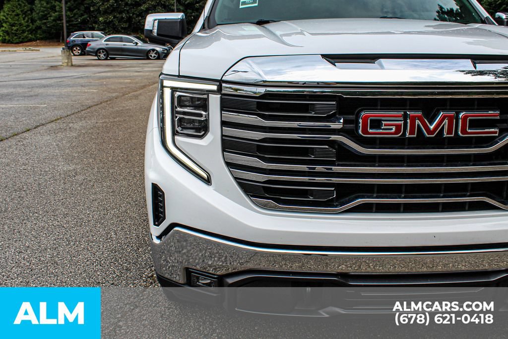 Used 2025 GMC Sierra 1500 SLT RWD image 11