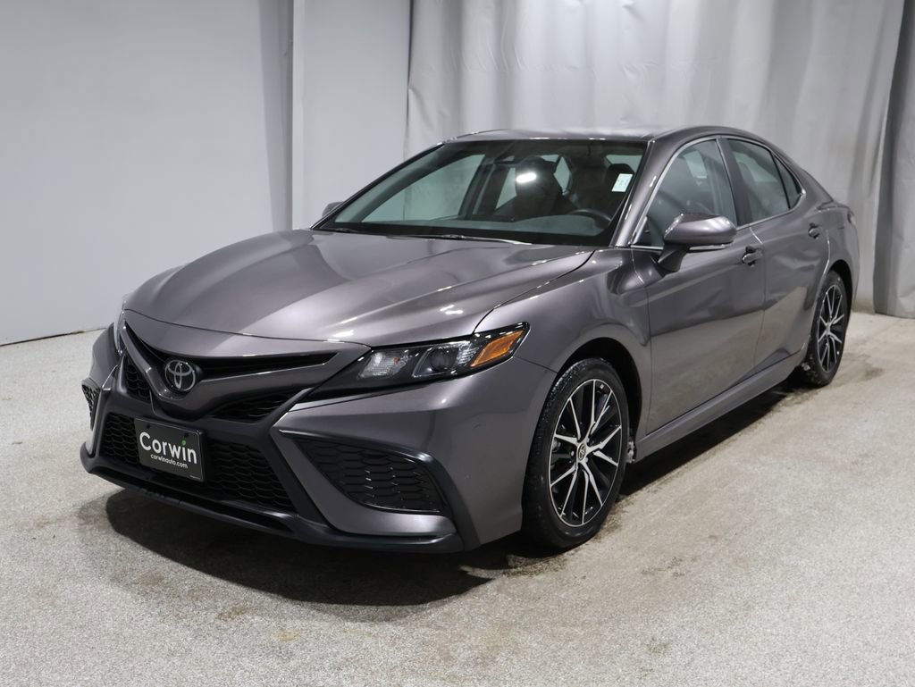 Used 2023 Toyota Camry SE image 7