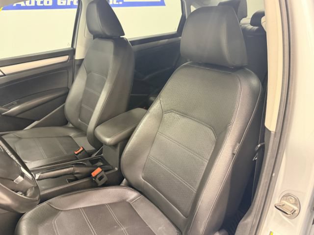Used 2014 Volkswagen Passat 1.8T Wolfsburg Edition FWD image 23
