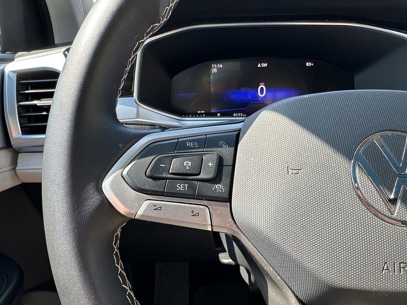 Used 2025 Volkswagen Taos SE w/ Panoramic Sunroof Package image 24