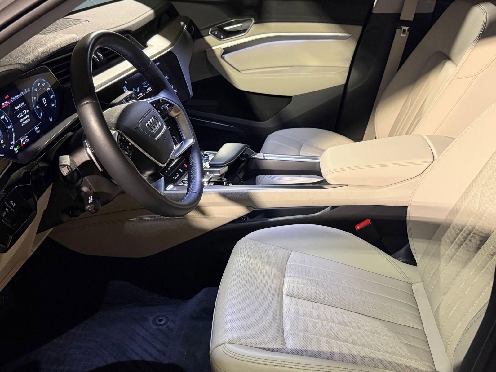 Certified 2023 Audi e-tron Premium Plus w/ Premium Plus Package AWD/4WD image 5