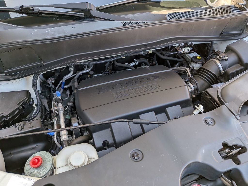 Used 2015 Honda Pilot Touring image 35