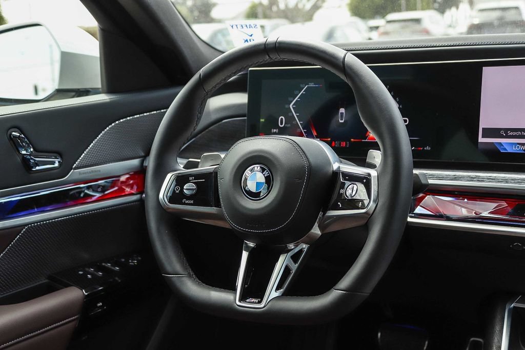 Used 2026 BMW 740i xDrive AWD/4WD image 16
