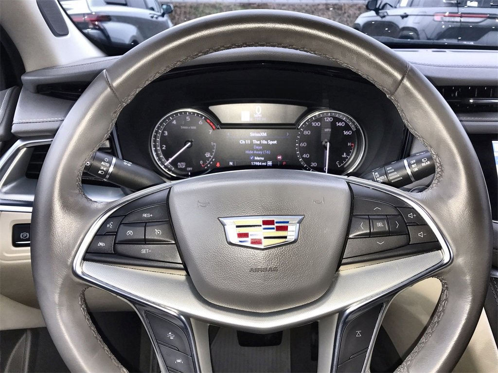 Used 2022 Cadillac XT5 Premium Luxury image 14