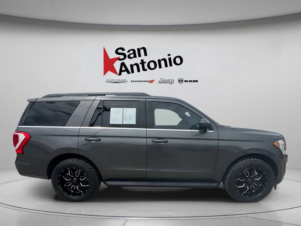 Used 2019 Ford Expedition XLT RWD image 16