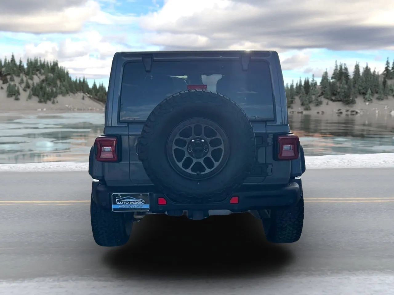 Used 2023 Jeep Wrangler Unlimited Rubicon 392 w/ Xtreme Recon 35" Tire Package image 4