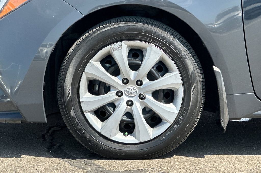 Used 2023 Toyota Corolla LE w/ Carpet Mat Package (TMS) image 25