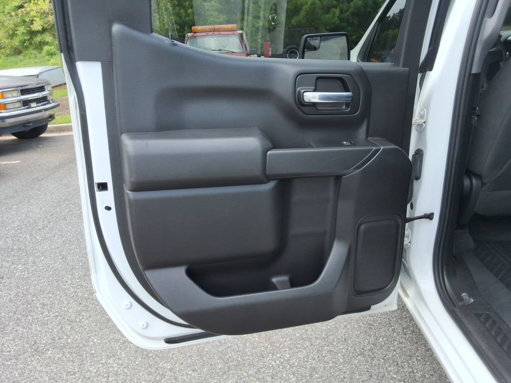 Certified 2021 Chevrolet Silverado 1500 Custom Trail Boss AWD/4WD image 17
