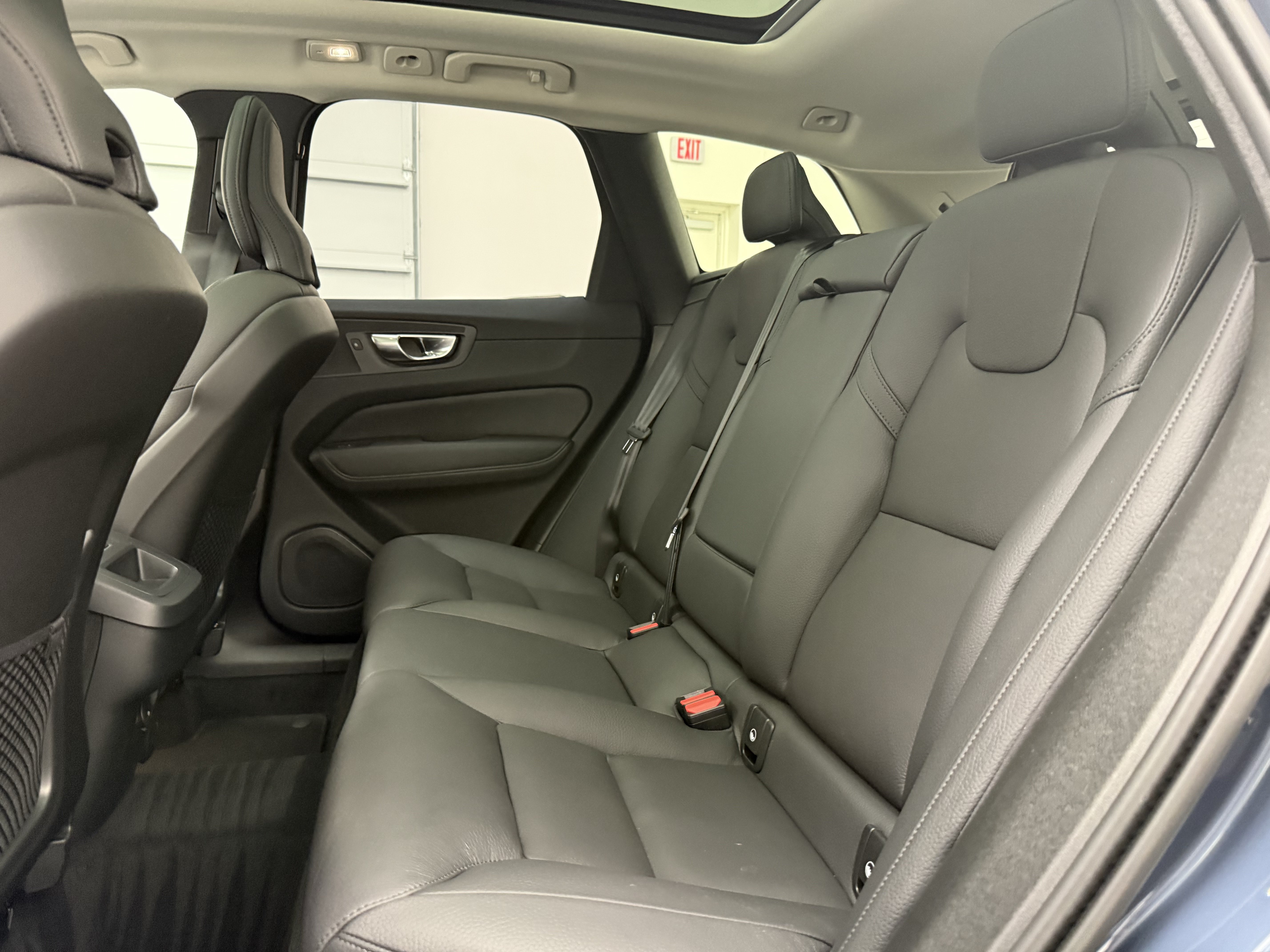Certified 2025 Volvo XC60 B5 Plus AWD/4WD image 26