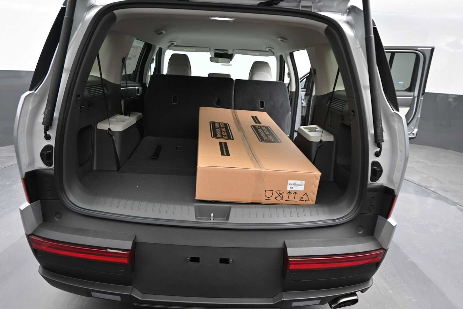 New 2026 Hyundai Santa Fe SE FWD image 15