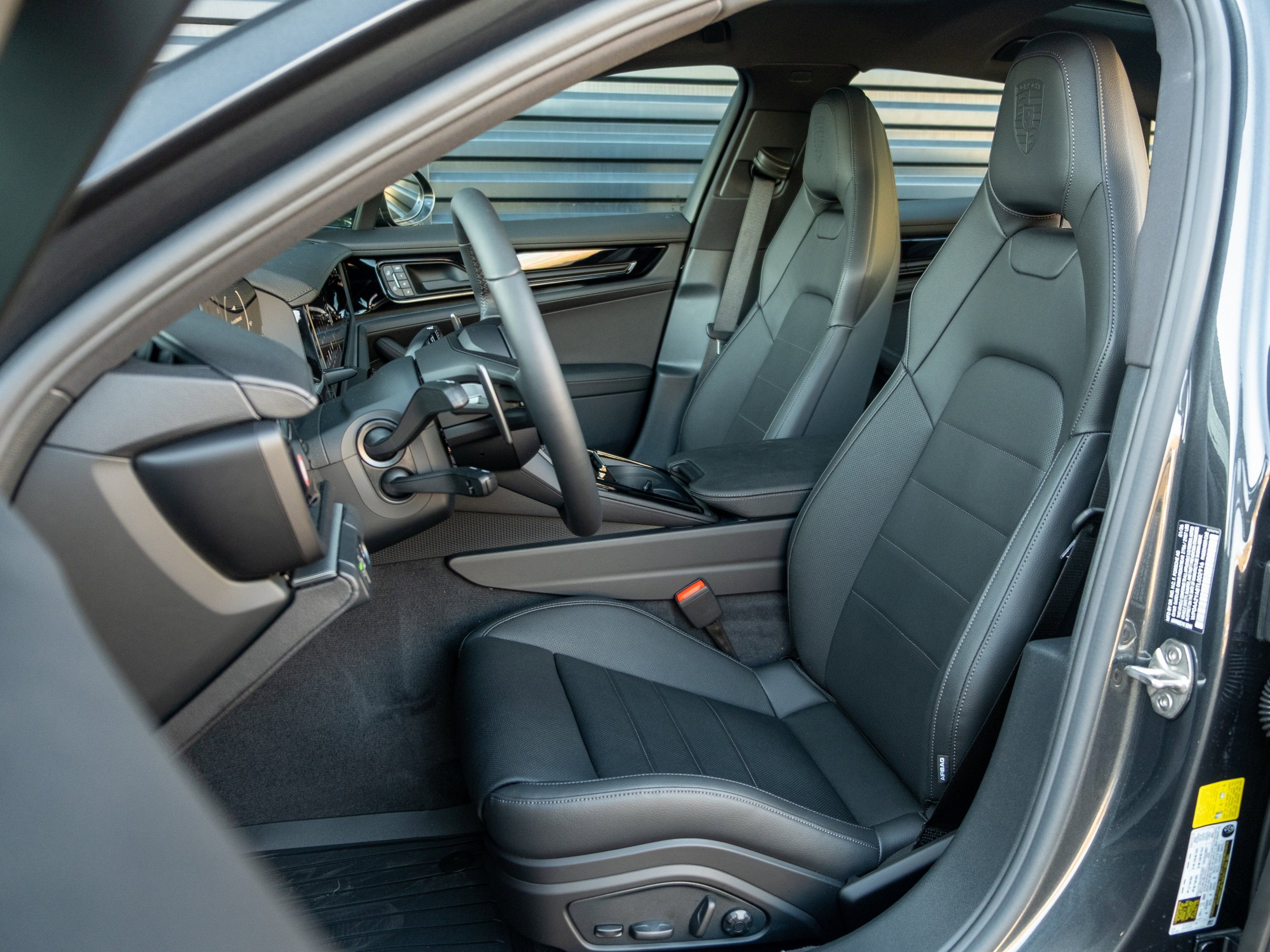 New 2026 Porsche Panamera 4 image 5