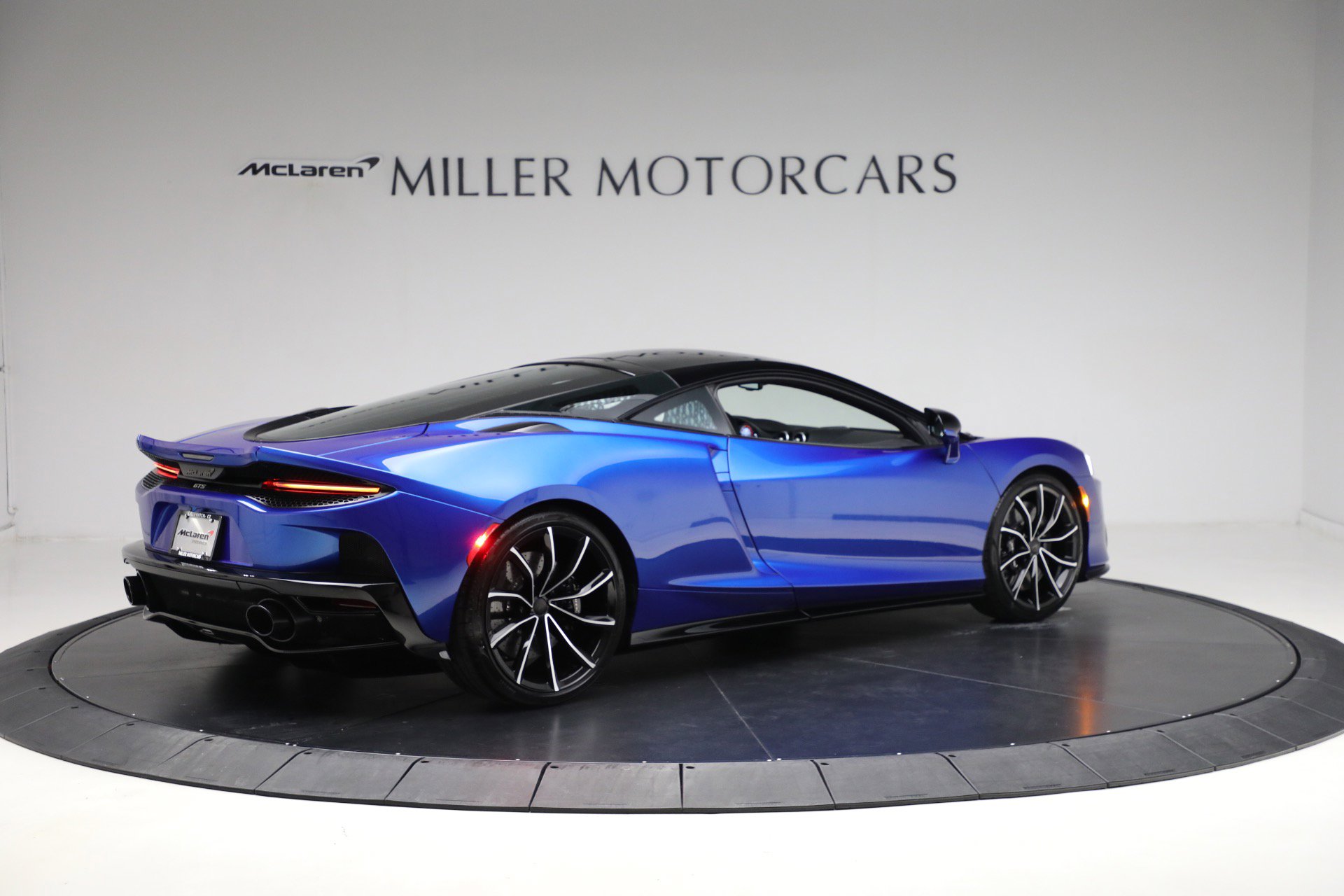 New 2025 McLaren GTS image 9