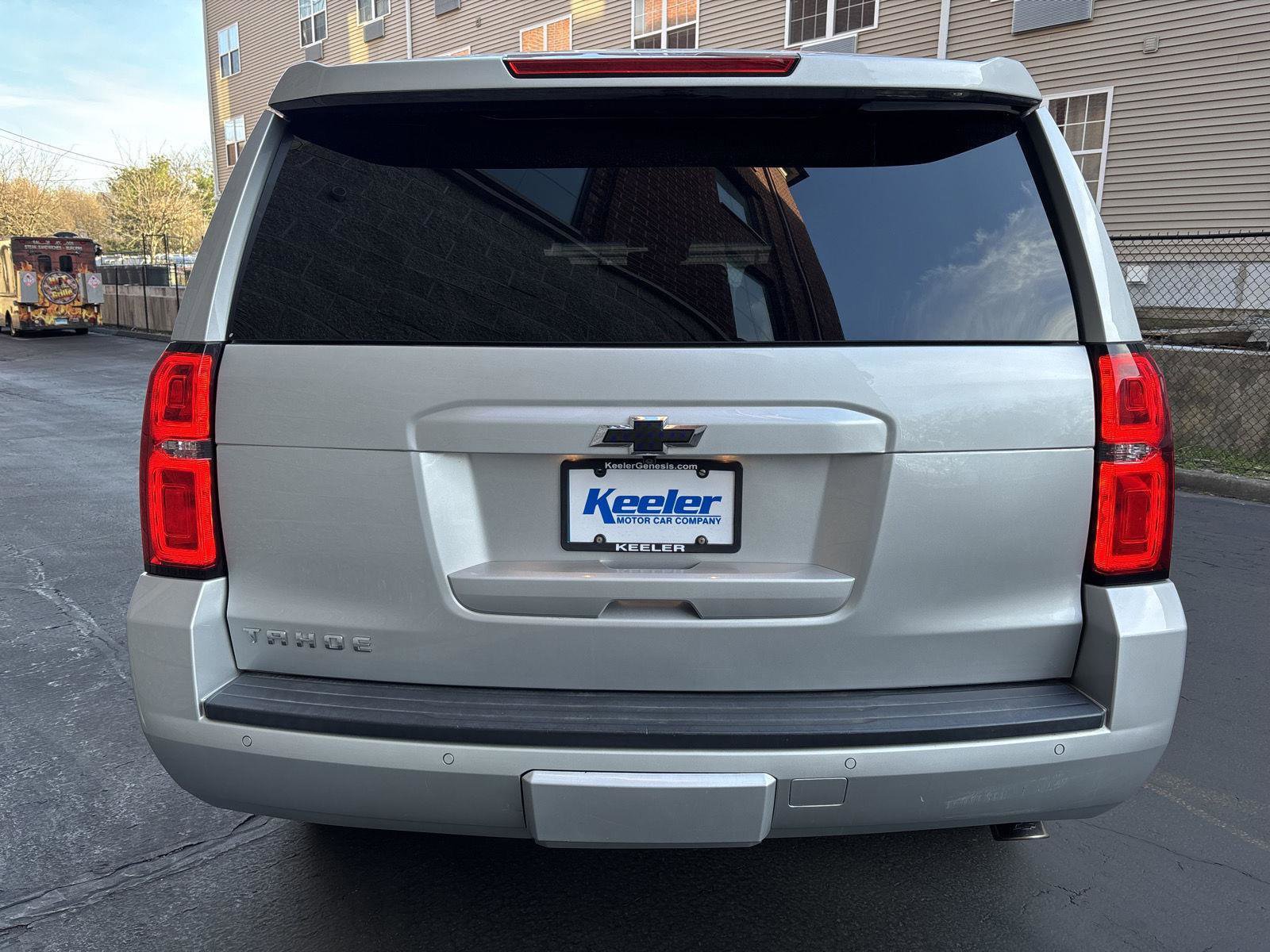 Used 2018 Chevrolet Tahoe LT w/ Luxury Package AWD/4WD image 4