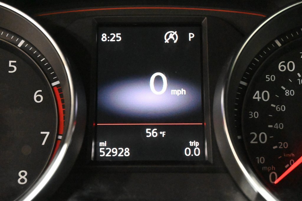 Used 2018 Volkswagen Golf 4-Door image 26