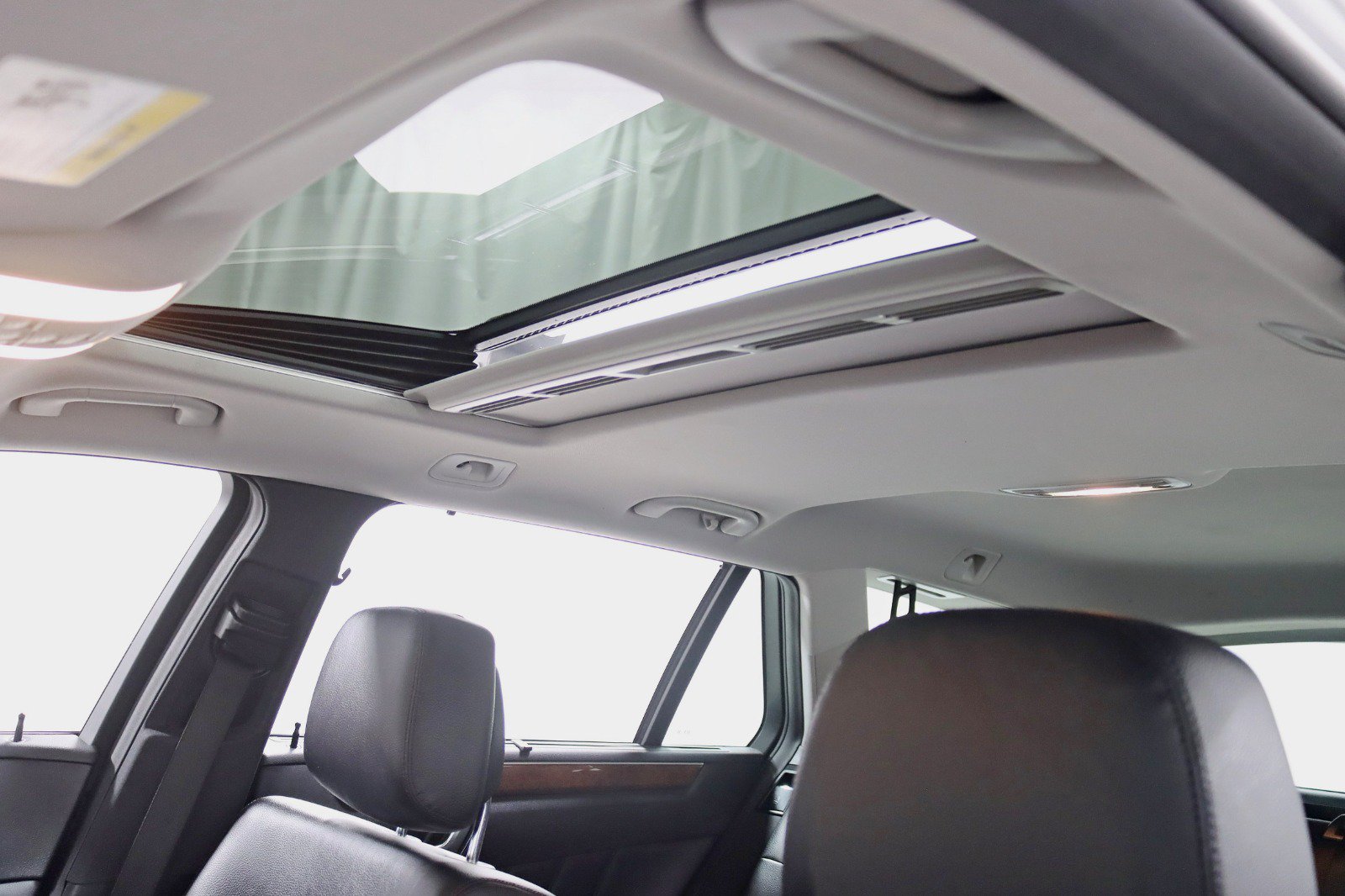 Used 2013 Mercedes-Benz E 350 4MATIC Wagon image 28