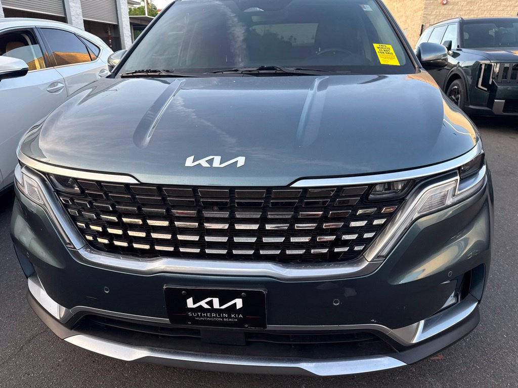 Used 2022 Kia Carnival SX FWD image 4