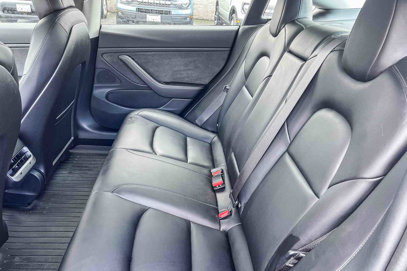 Used 2018 Tesla Model 3 Long Range image 17