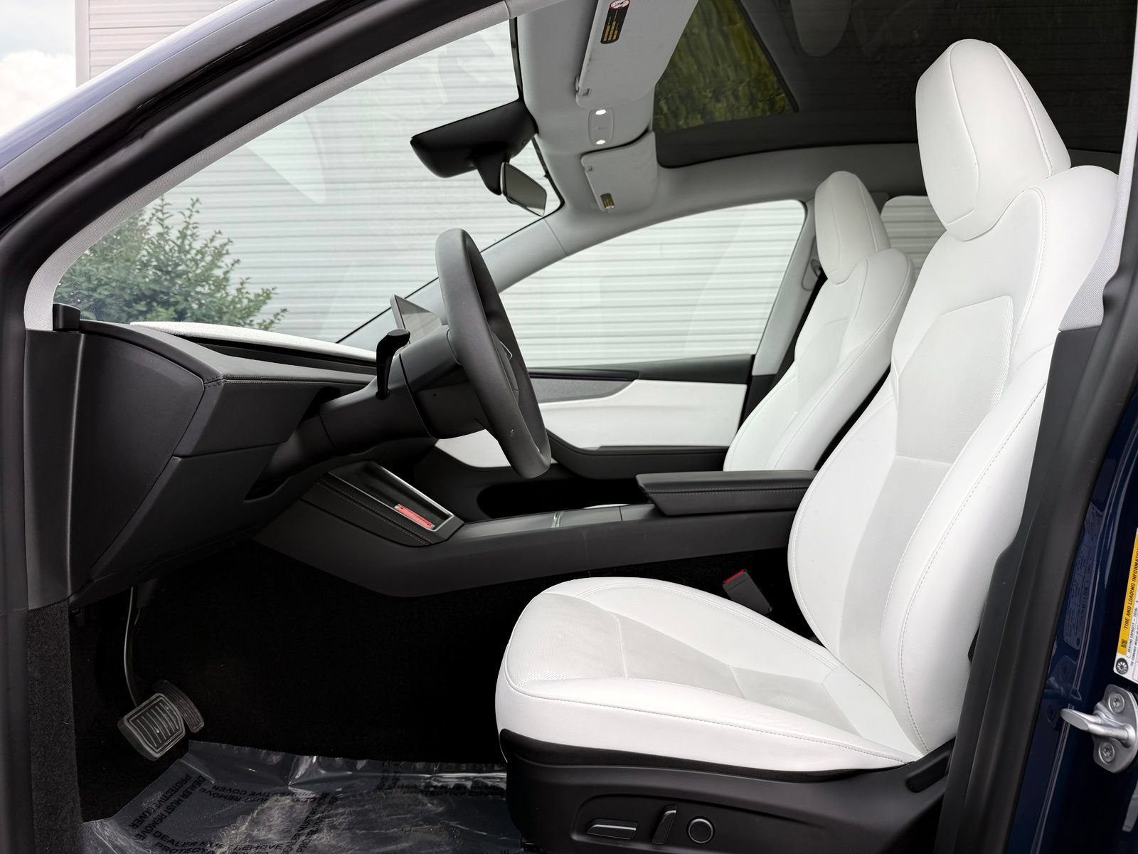Used 2026 Tesla Model Y 2WD image 13
