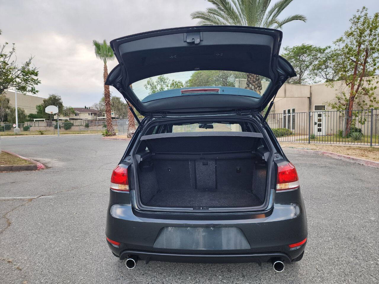 Used 2013 Volkswagen GTI Driver's Edition FWD image 8