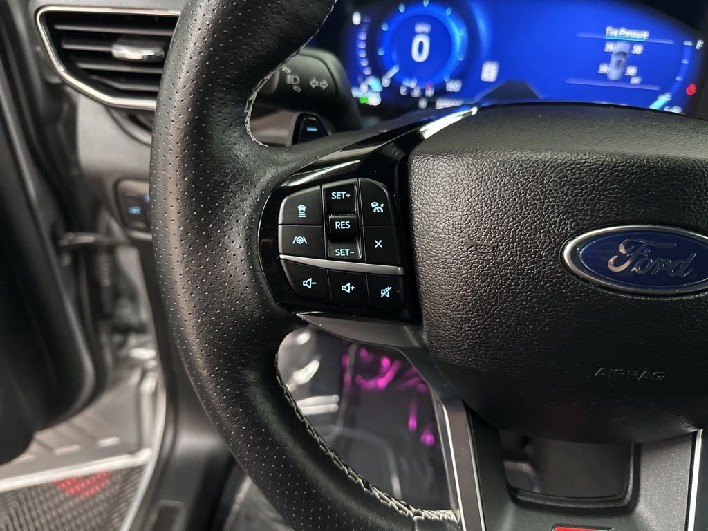 Used 2022 Ford Explorer ST w/ Equipment Group 401A AWD/4WD image 14