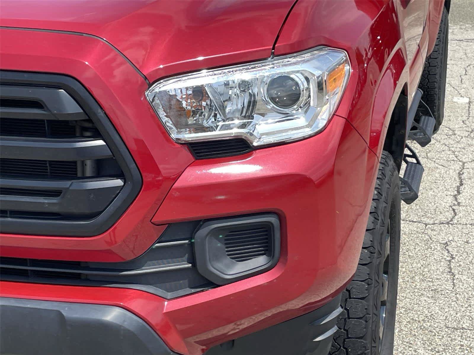 Used 2019 Toyota Tacoma SR w/ SR Convenience Package AWD/4WD image 9