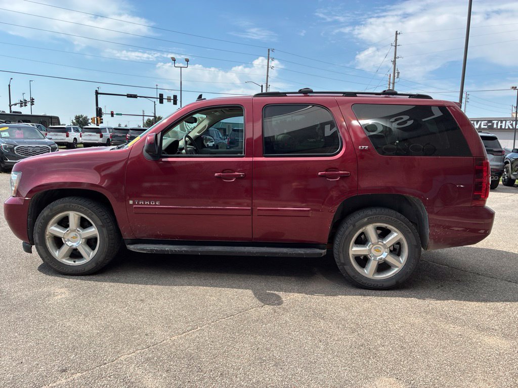 Used 2007 Chevrolet Tahoe LTZ w/ LTZ Preferred Equipment Group AWD/4WD image 5