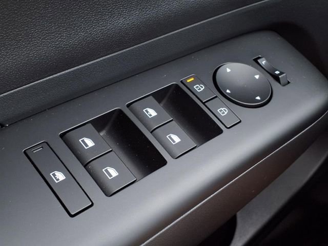 New 2026 Hyundai Kona SE image 23