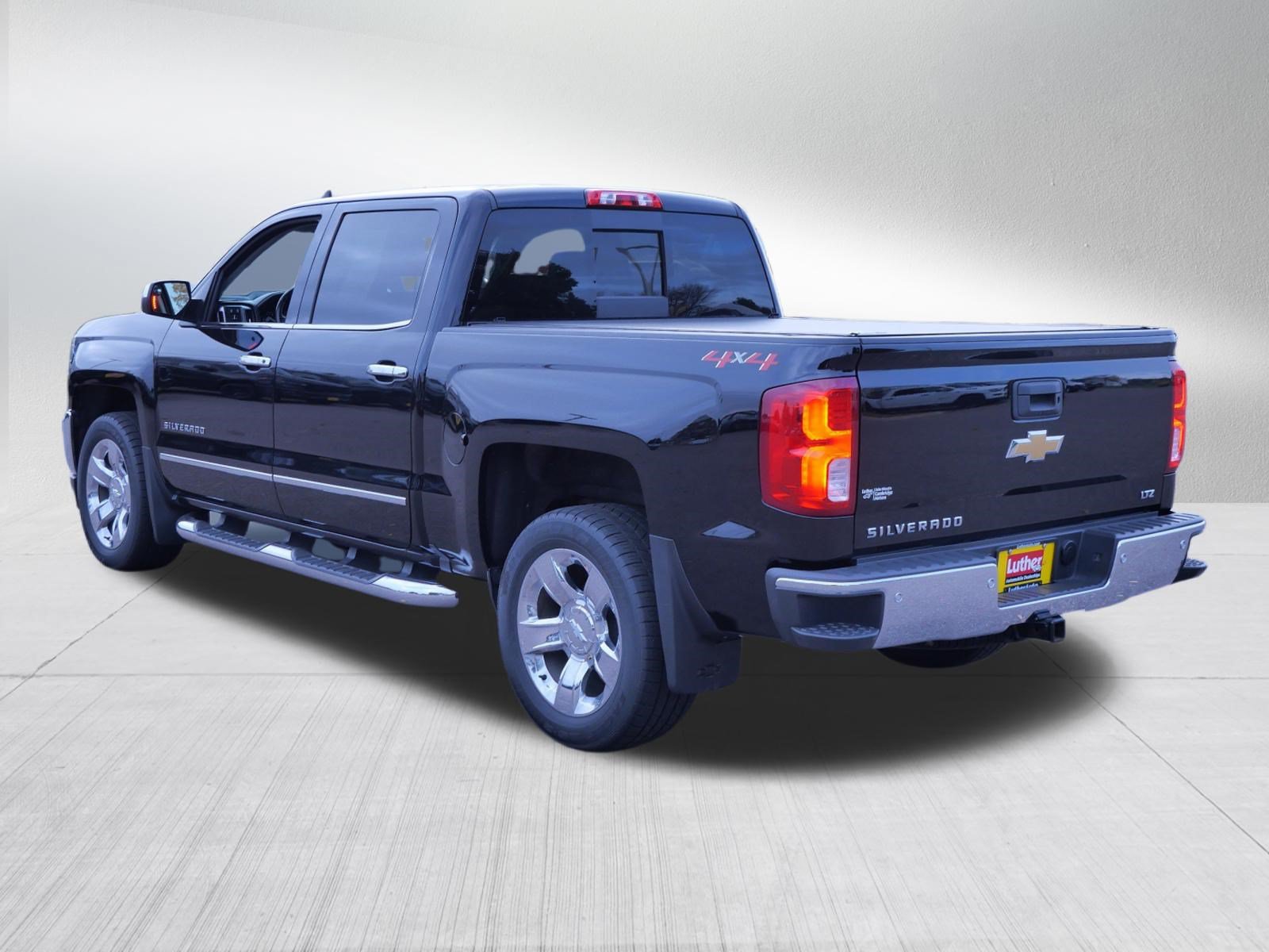 Used 2018 Chevrolet Silverado 1500 LTZ w/ Sport Package AWD/4WD image 5