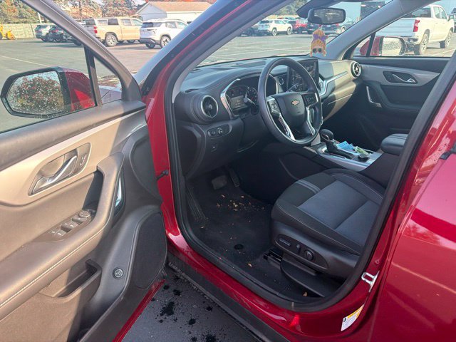 Used 2024 Chevrolet Blazer LT w/ Convenience Package FWD image 12