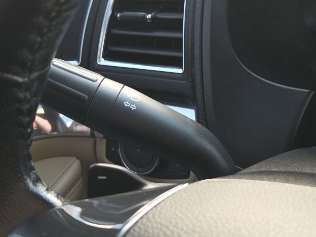 Used 2016 Ford Explorer Limited image 46