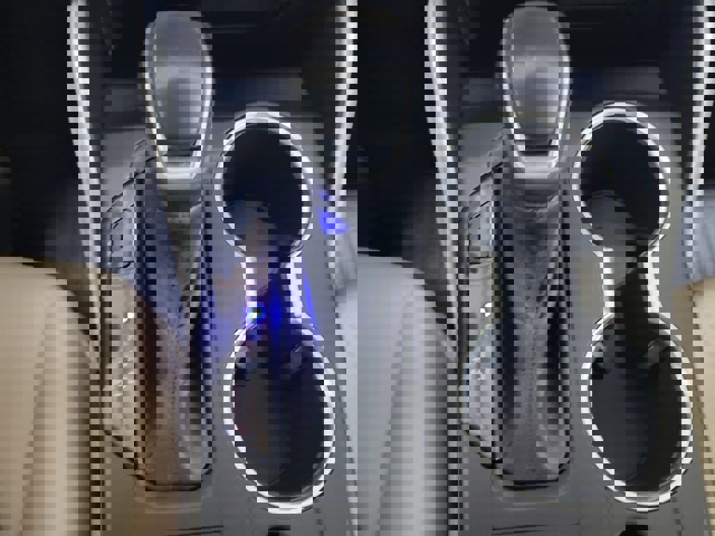 Used 2022 Toyota Highlander XLE image 17