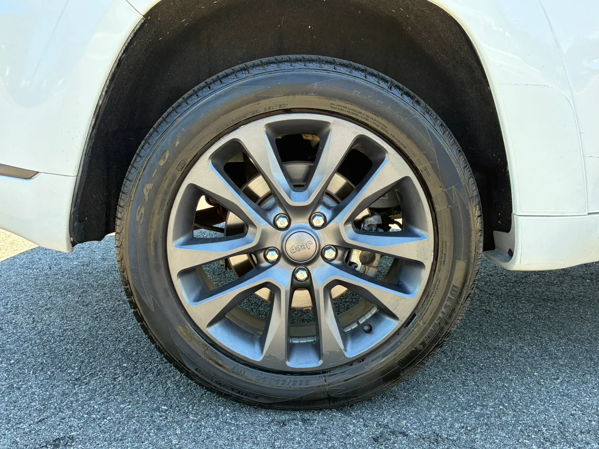 Used 2018 Jeep Grand Cherokee High Altitude AWD/4WD image 35