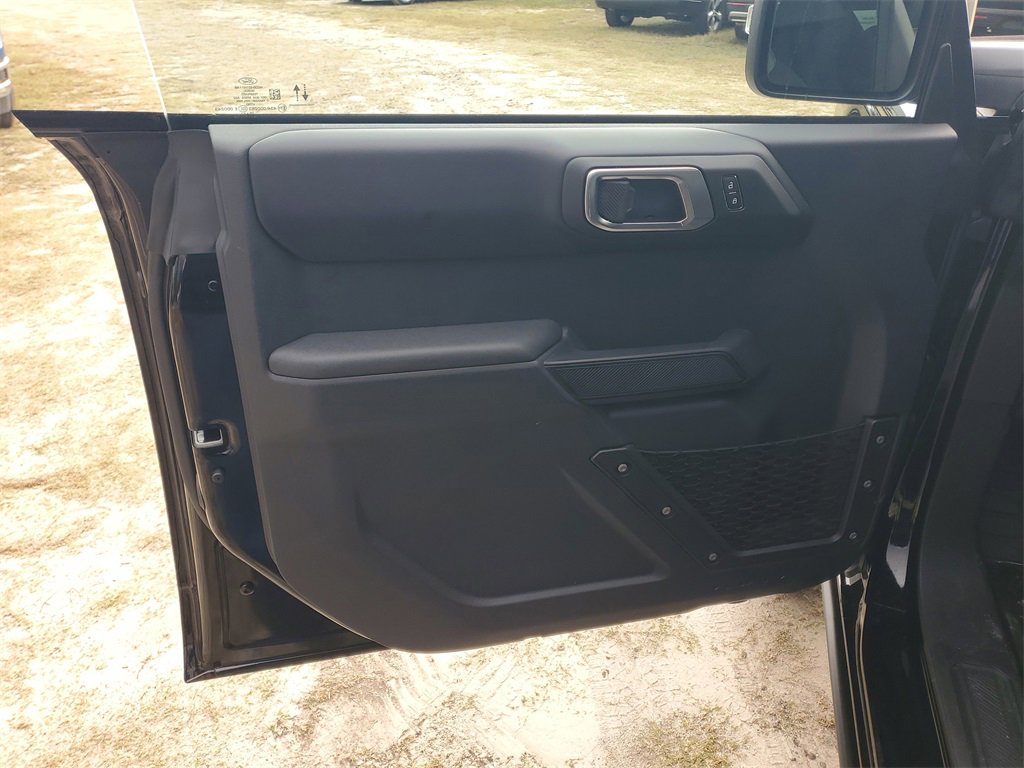 New 2025 Ford Bronco Badlands image 5