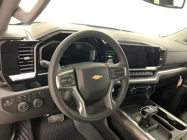 New 2026 Chevrolet Silverado 1500 LTZ w/ LTZ Premium Package image 15