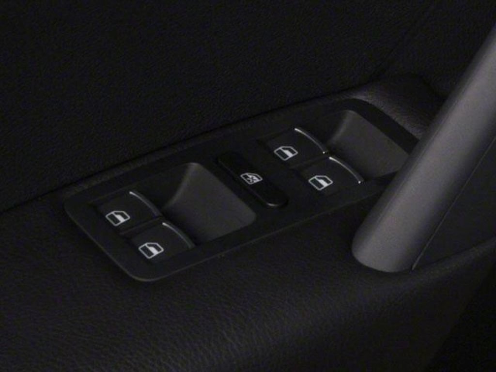 Used 2013 Volkswagen Passat 2.5 S FWD image 14