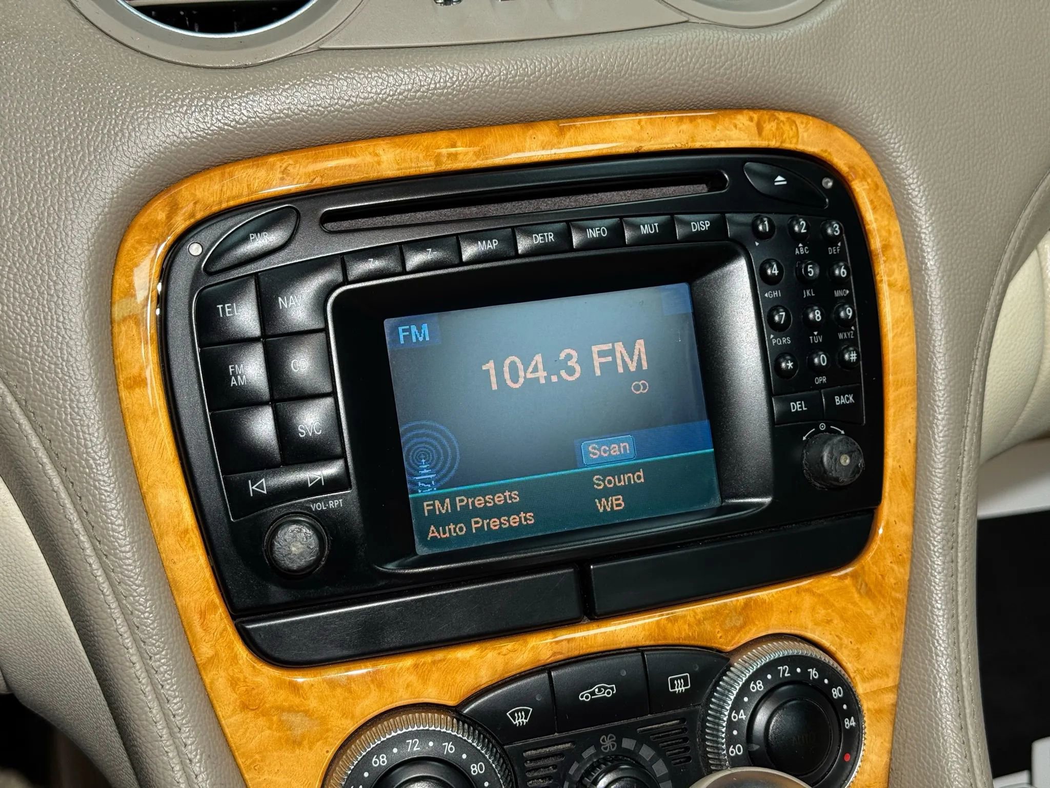 Used 2003 Mercedes-Benz SL 500 image 40