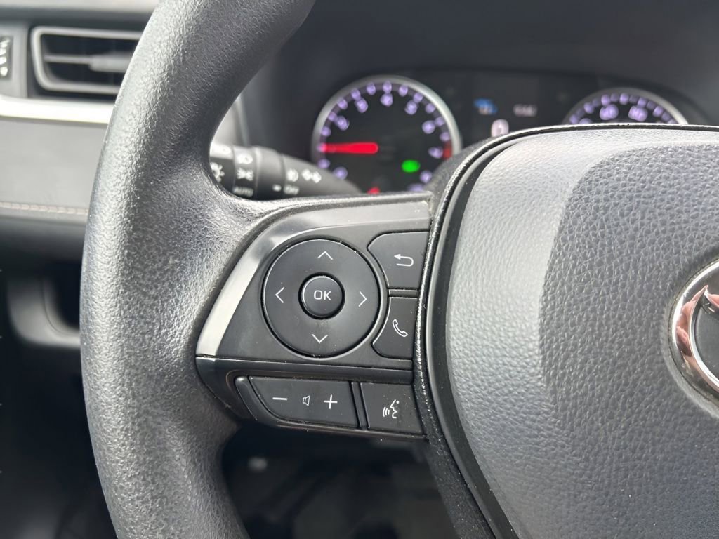 Used 2021 Toyota RAV4 XLE image 24