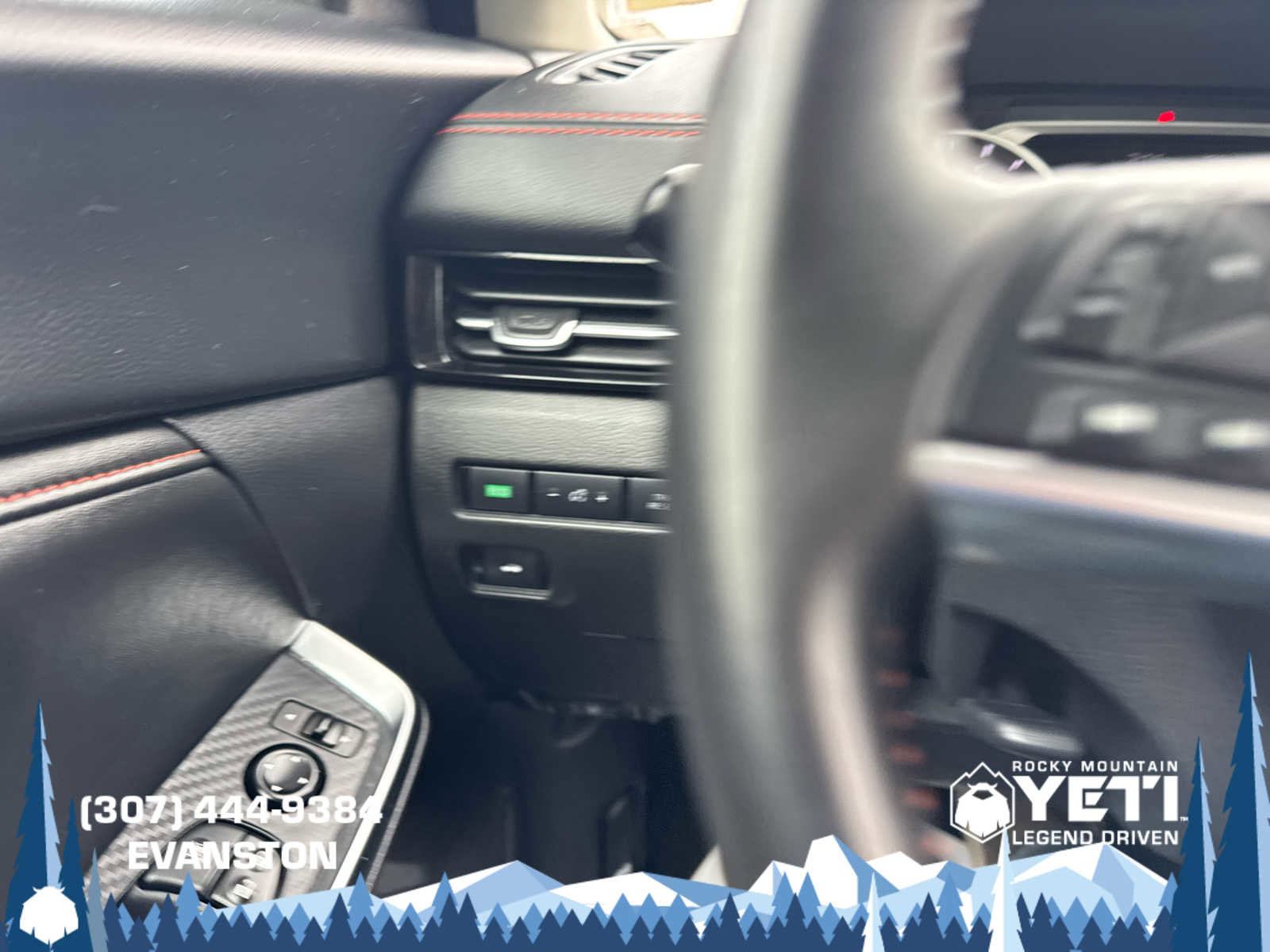 Used 2025 Nissan Sentra SR FWD image 22