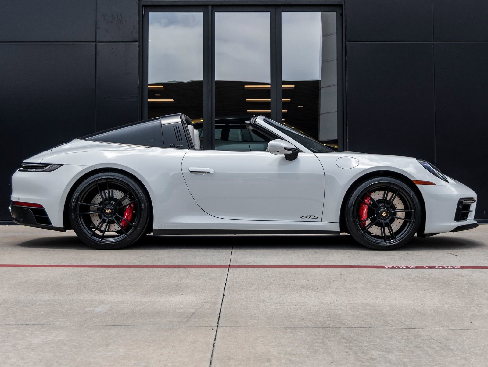 Used 2022 Porsche 911 Targa 4 GTS AWD/4WD image 12