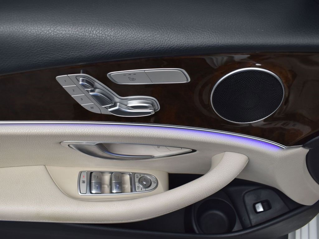 Used 2021 Mercedes-Benz E 350 Sedan image 11