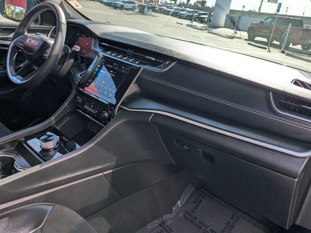 Used 2023 Jeep Grand Cherokee L Laredo AWD/4WD image 6
