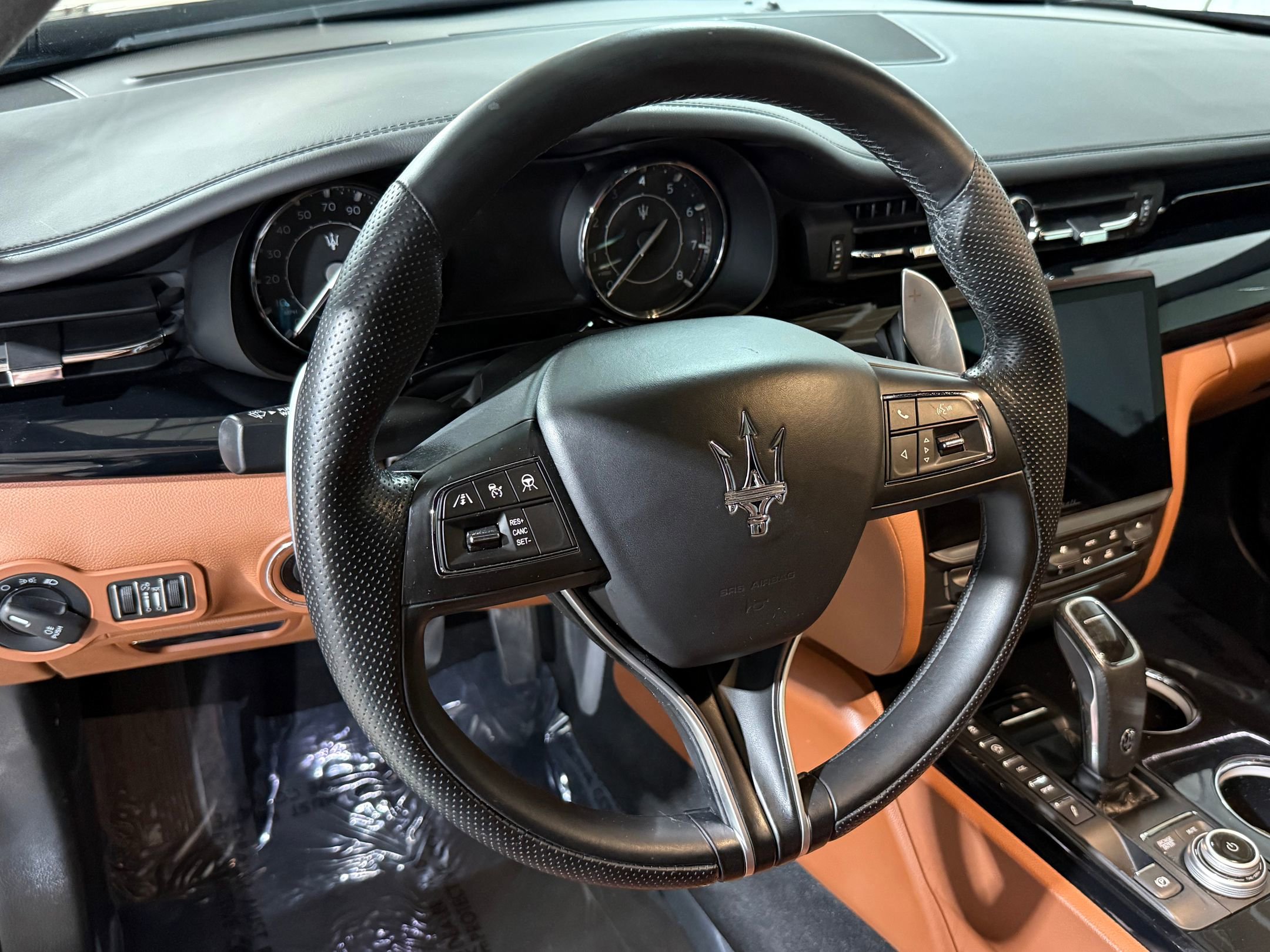 Used 2022 Maserati Quattroporte Modena image 4