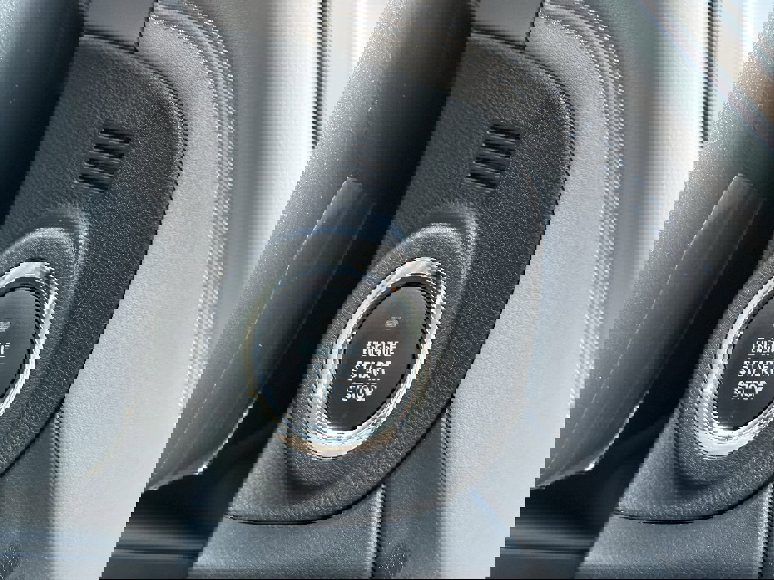 Used 2025 Subaru Outback Premium image 18