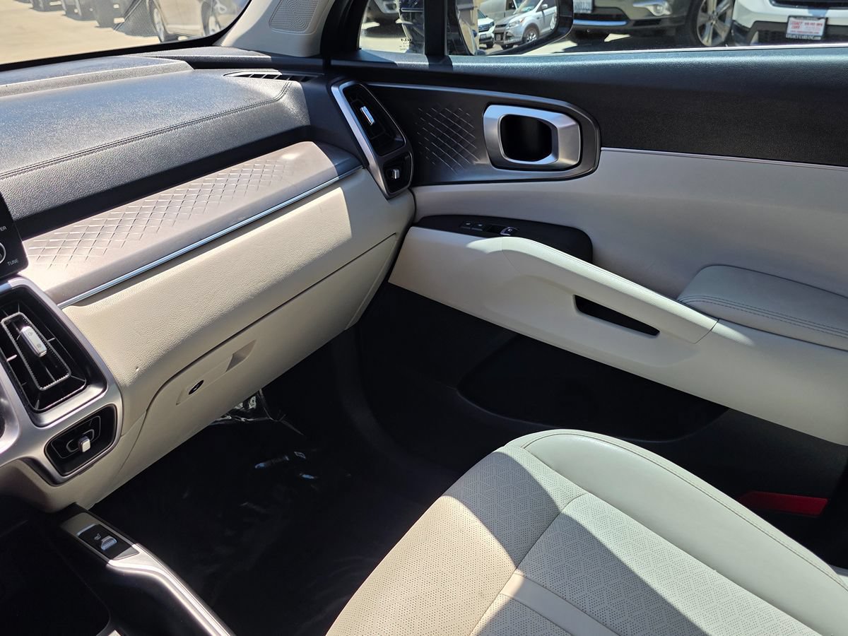 Used 2022 Kia Sorento S FWD image 36