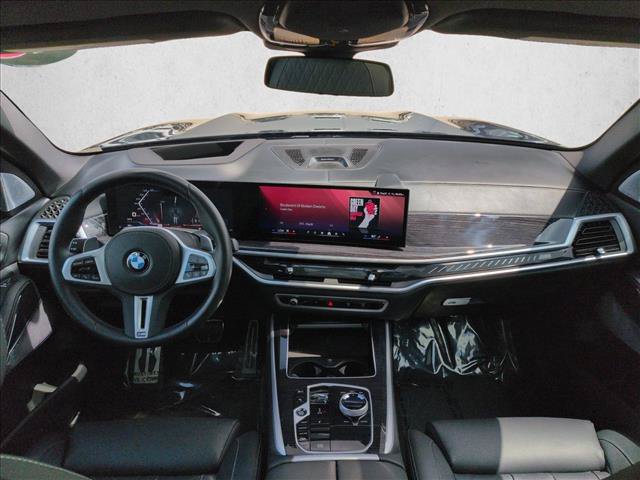 Used 2025 BMW X5 M60i AWD/4WD image 19